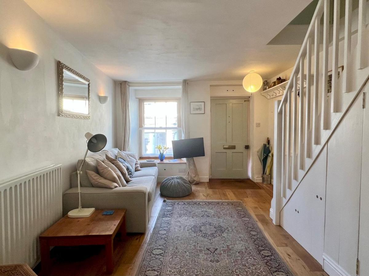 Pass The Keys 64 Church Street Characterful 2-Bed Cottage In The Heart Of Town Kingsbridge  Exterior foto